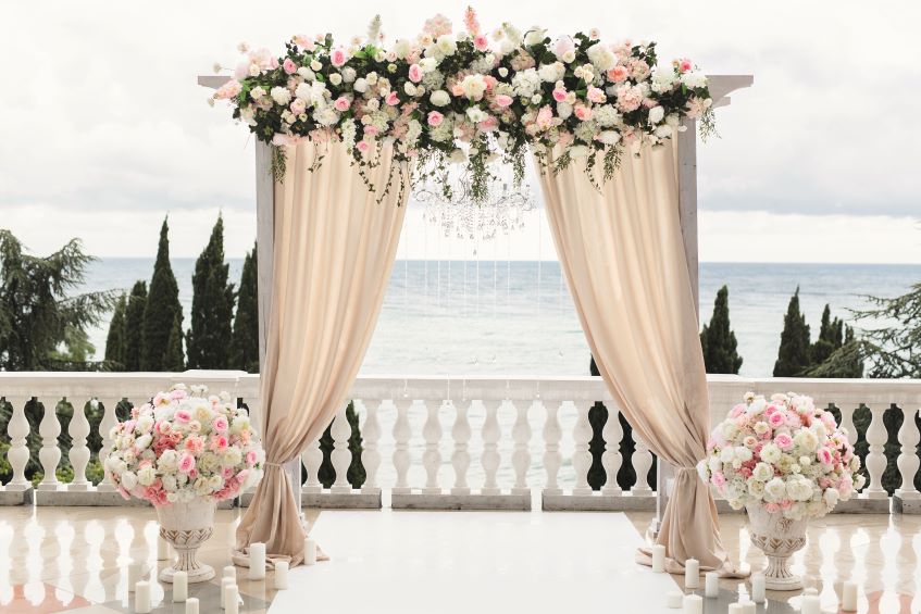 Tips on How To Keep Wedding Arches From Falling - CV Linens