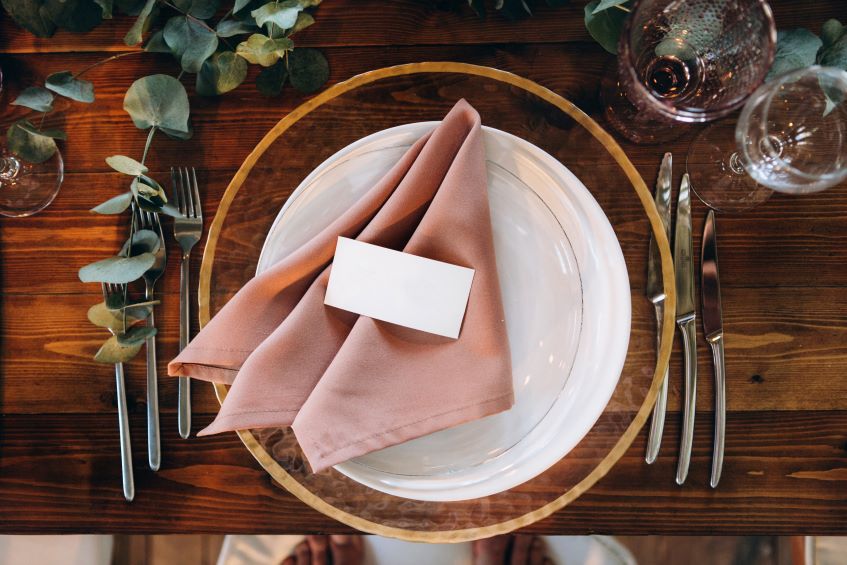 How Many Napkins for a Wedding? CV Linens™