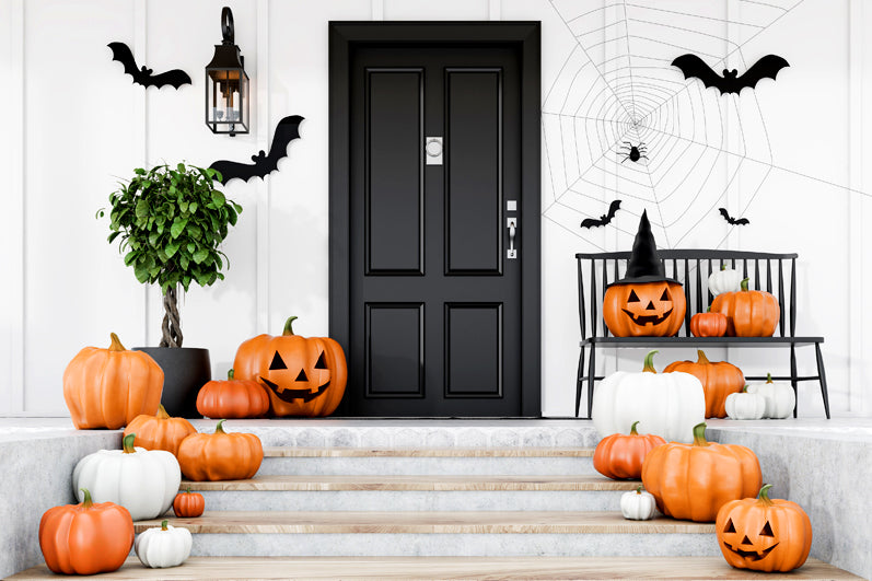 Quick Halloween Porch Decor Ideas - CV Linens