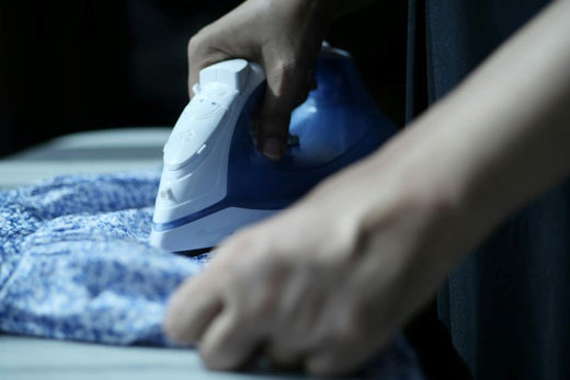 steaming-of-tablecloths