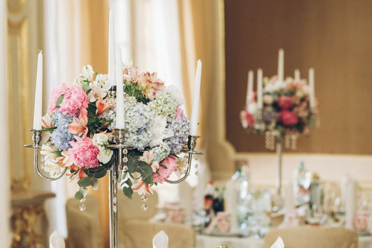 beautiful-hydrangea-bouquets-in-vases