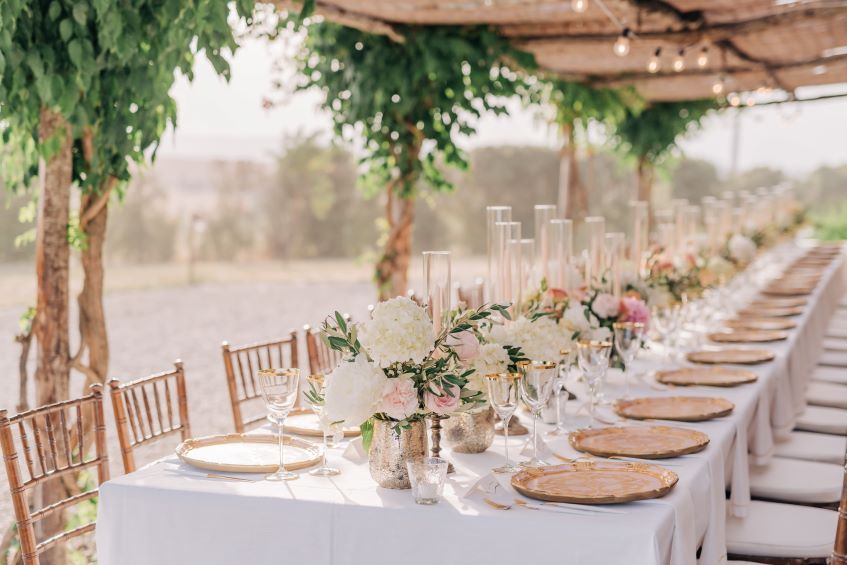 white wedding table