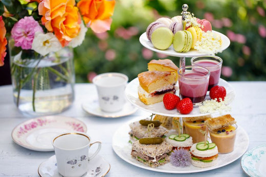 dessert-cake-stand