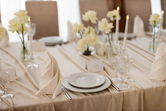 decorated-festive-table-setup
