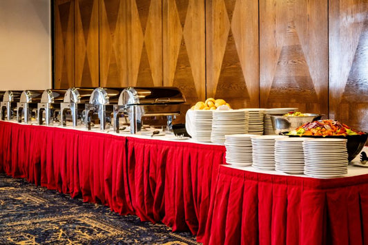 elegant-buffet-table-setup