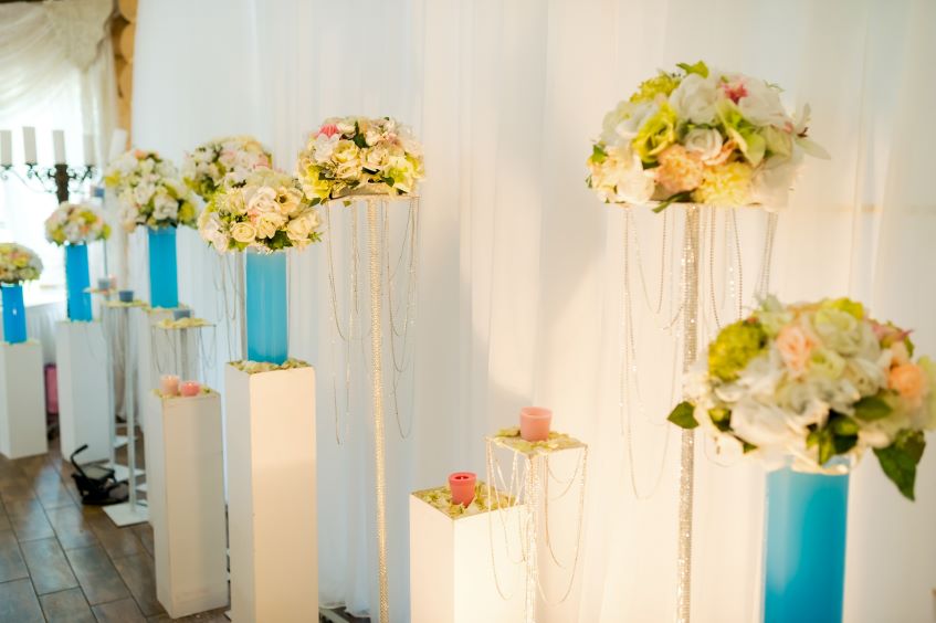 wedding-floral-setup