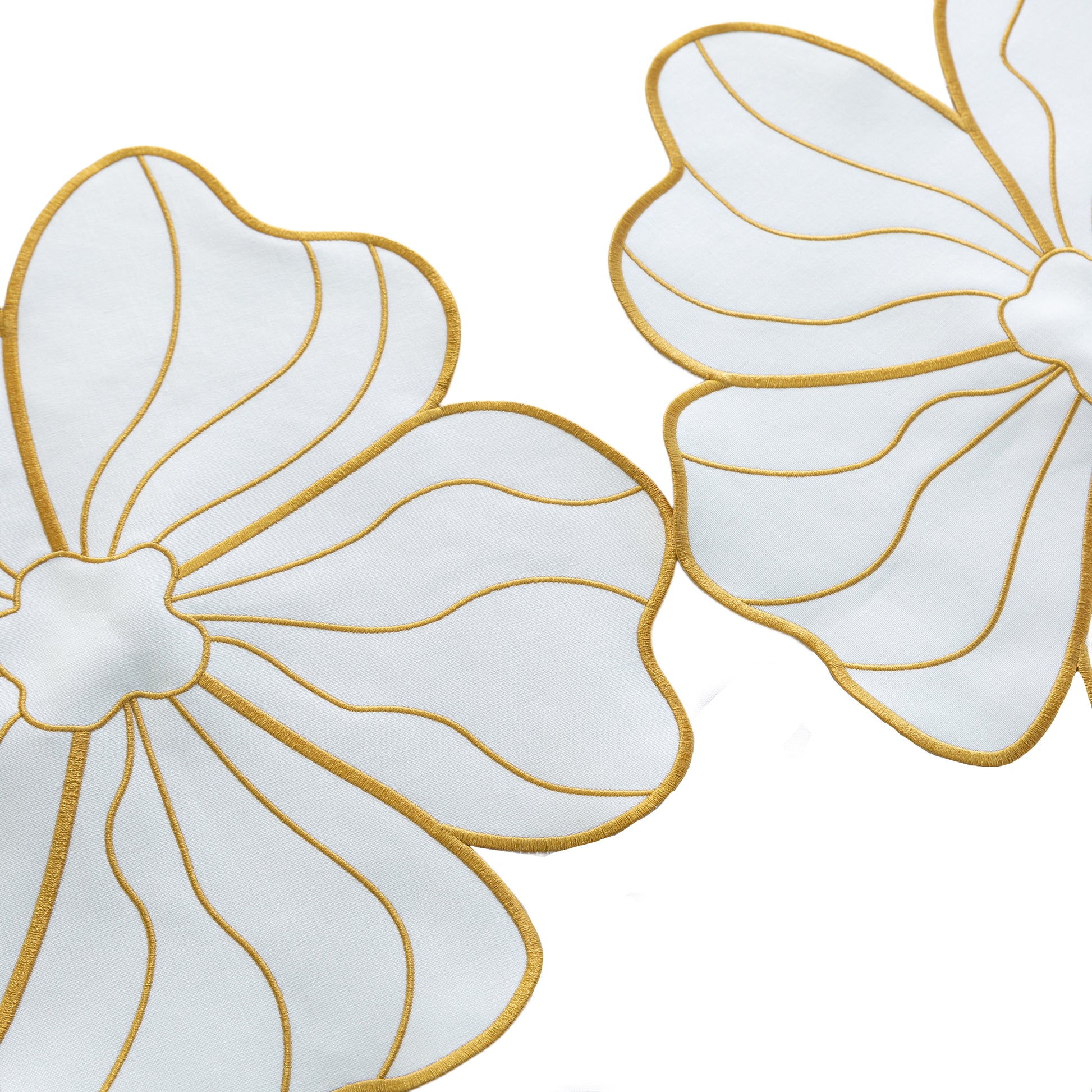 2 pc/set Flower Linen Embroidery Placemat Ivory/Gold trim