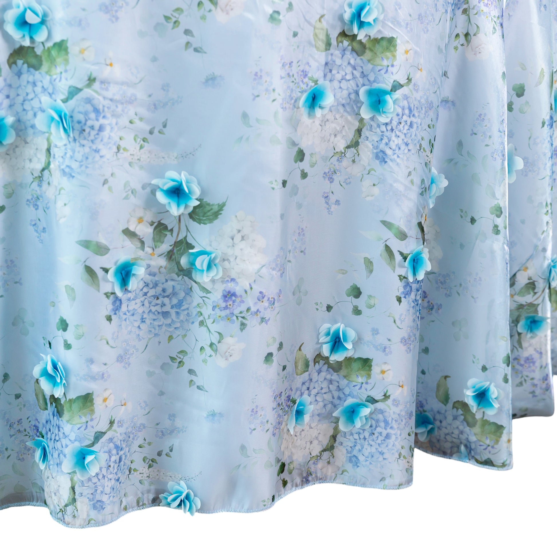 3D Floral Snow Organza Tablecloth/Overlay 120" Round - Close Up