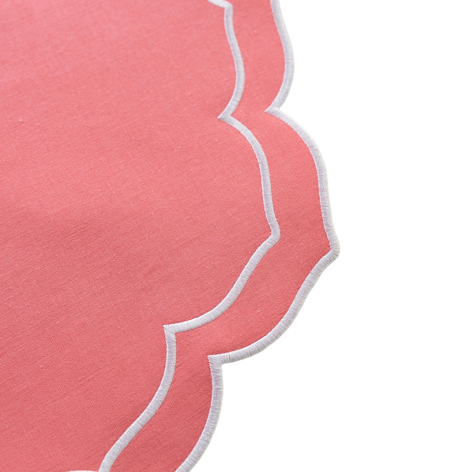 4pc/set Petal Elegance Placemats - Coral/White Trim edge detail close up