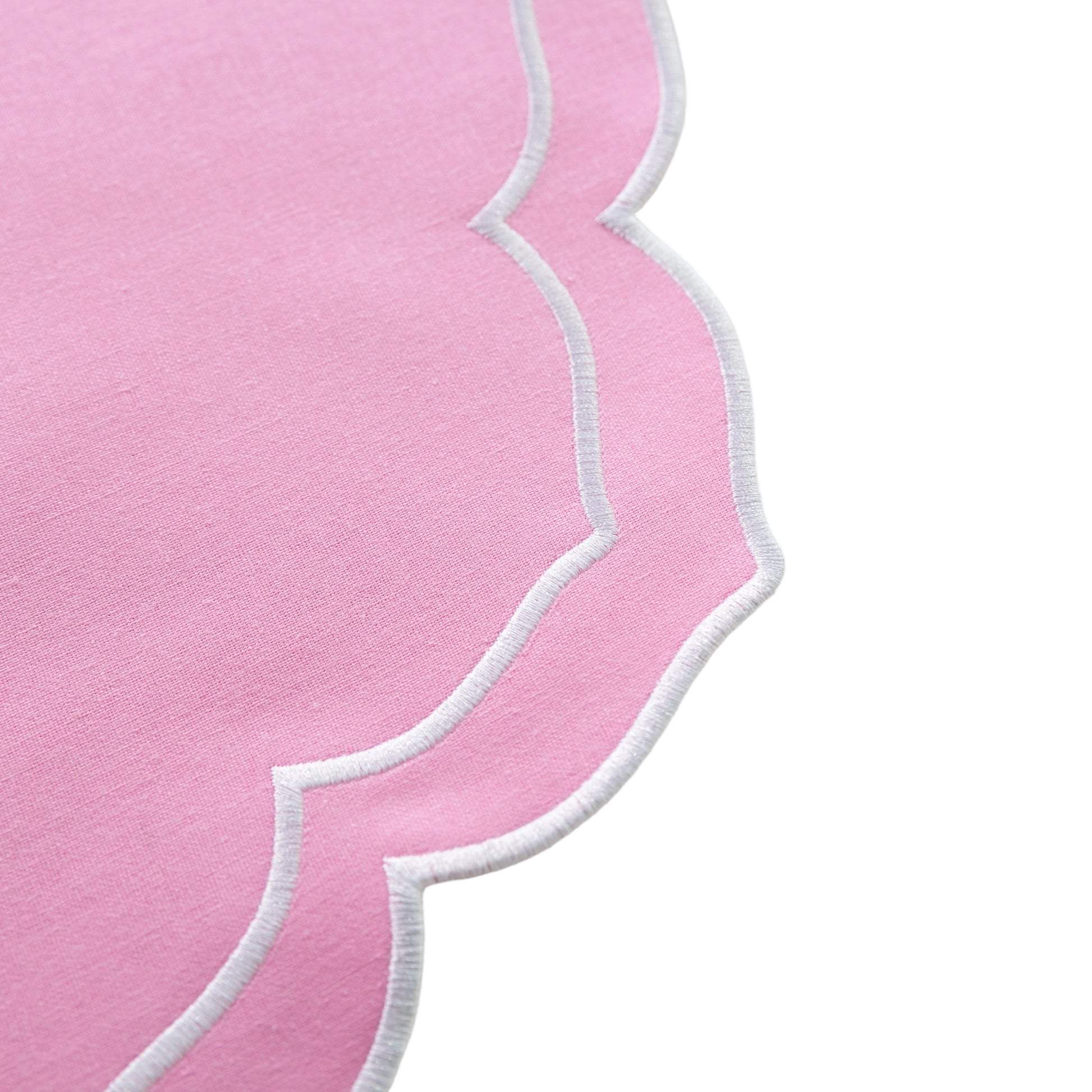 4pc/set Petal Elegance Placemats - Pink/White Trim edge close up