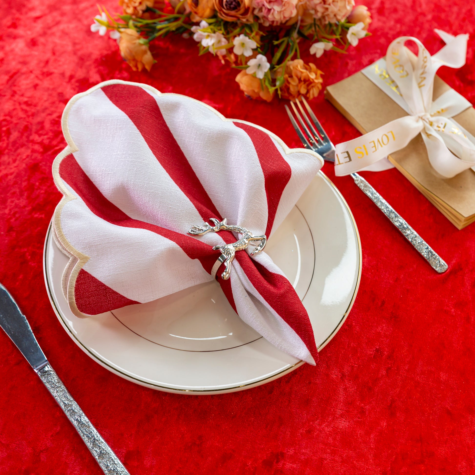 4 pcs/pk Stripe 18"x18" Scalloped Edge Napkins - Red & White - CV Linens