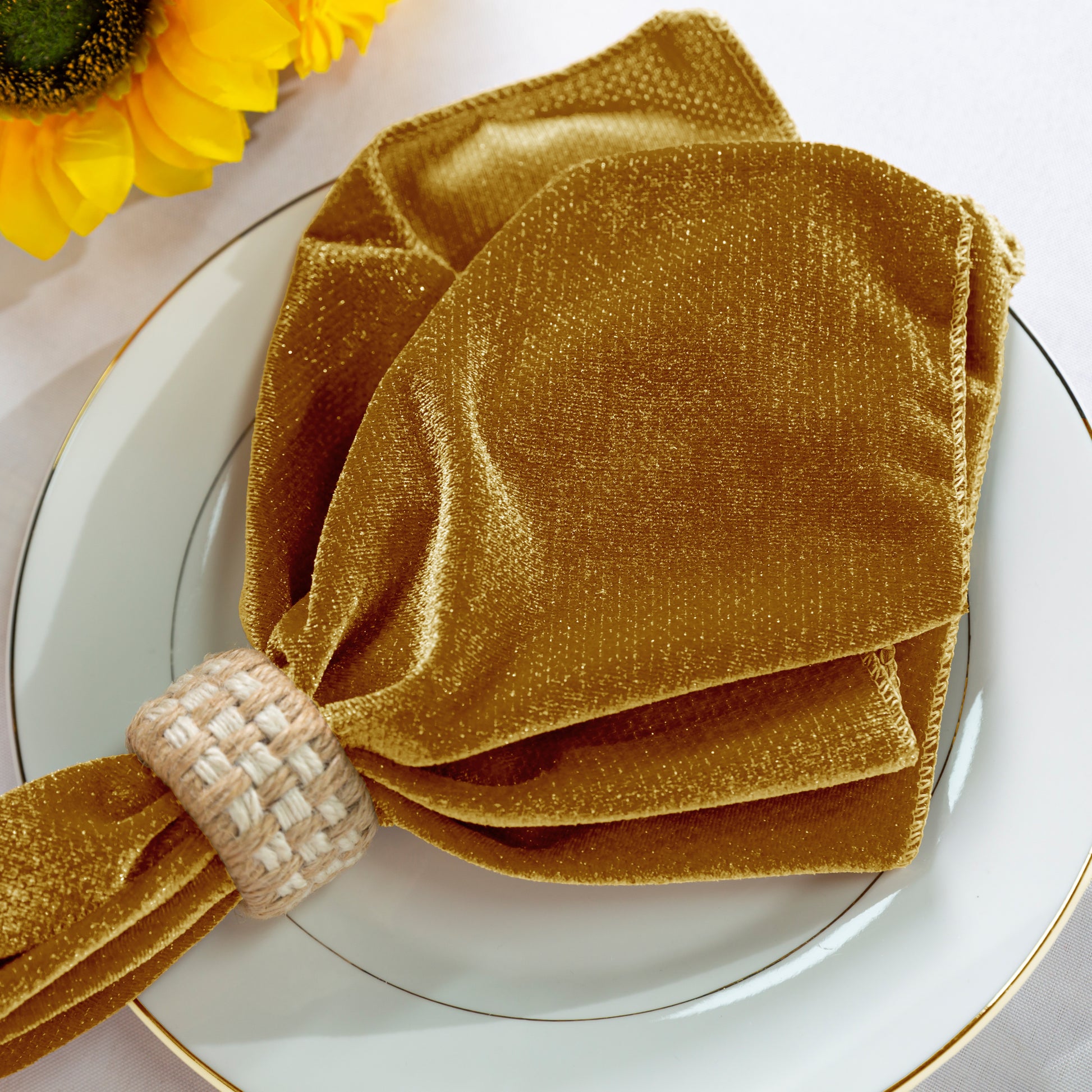 5 pcs/pk Glitter Velvet 20"x20" Linen Napkin Gold close up