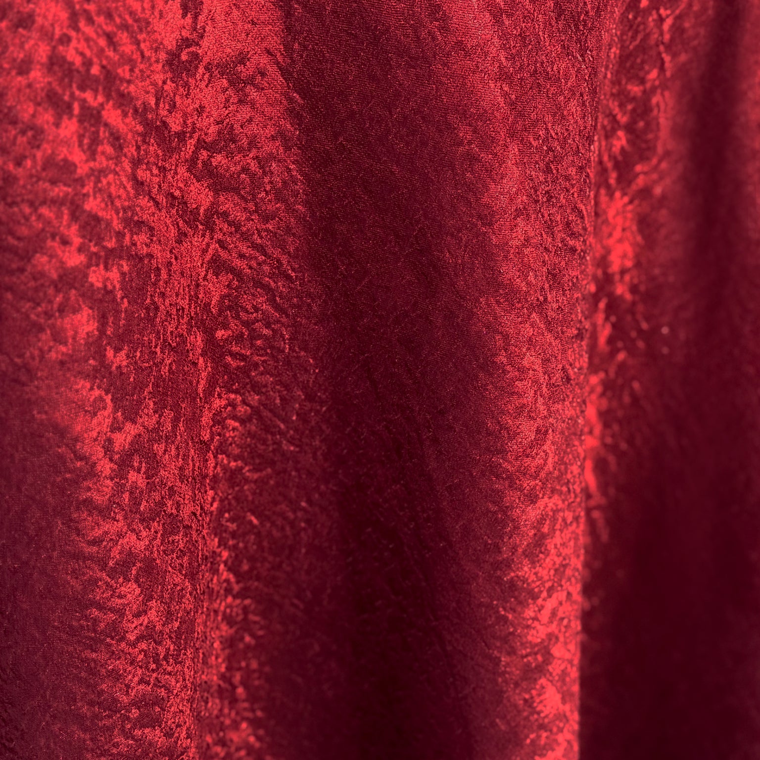 Crinkle Shimmer Burgundy fabric close up
