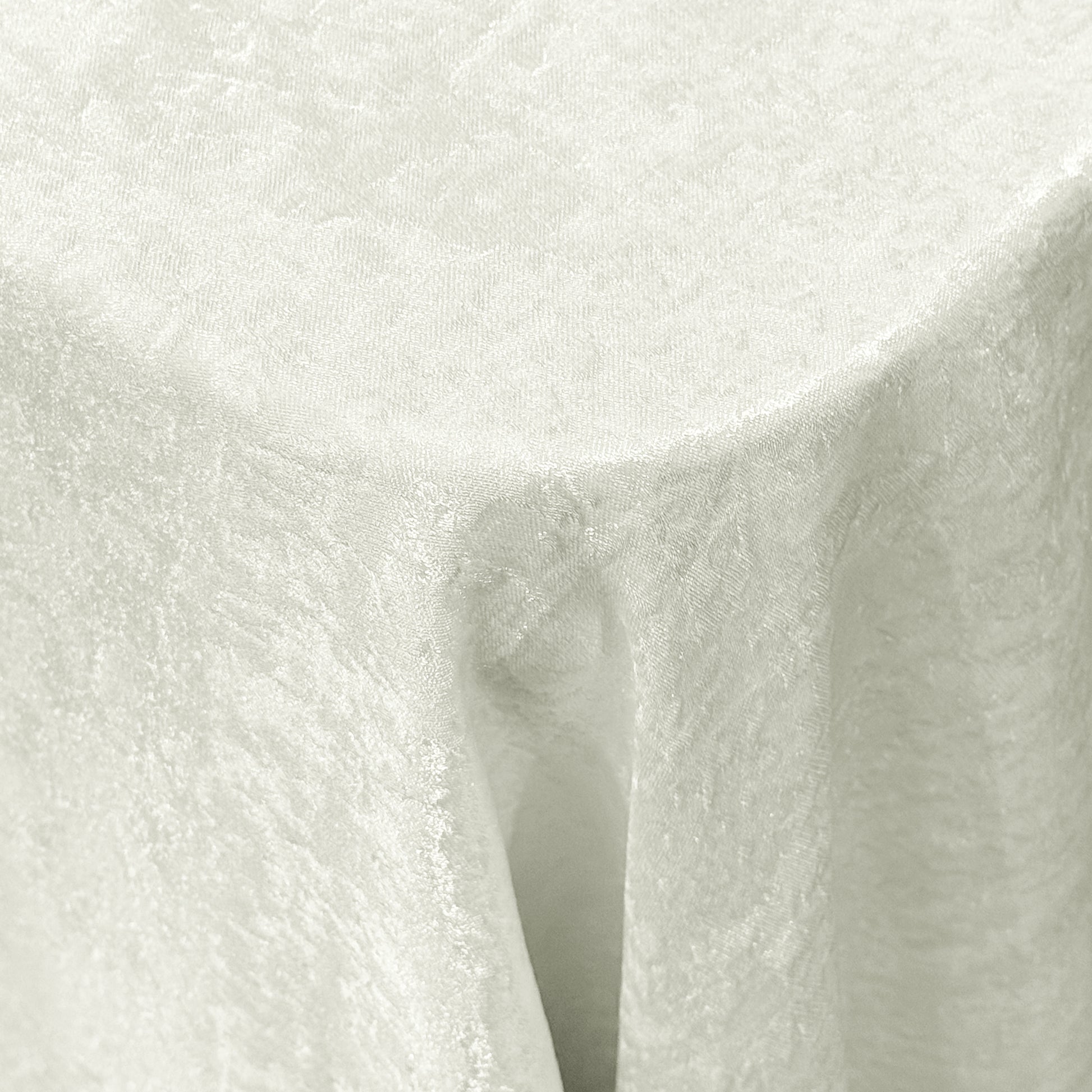 Crinkle Shimmer 90"x156" Rectangular Tablecloth Ivory close up