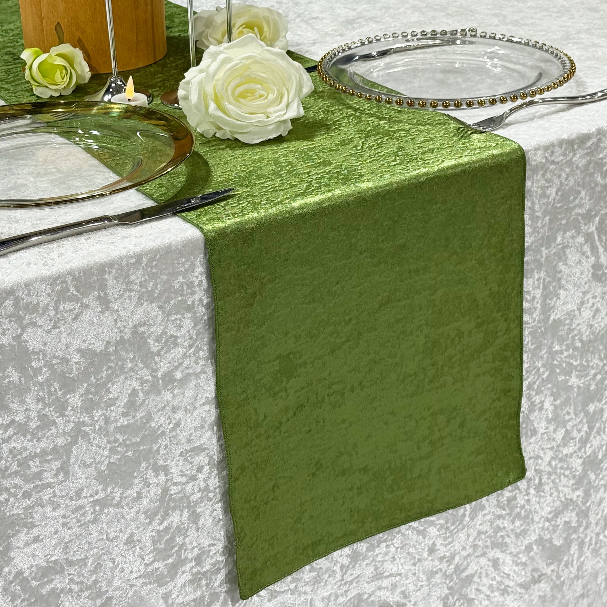 Crinkle Shimmer Table Runner - Willow Green end view