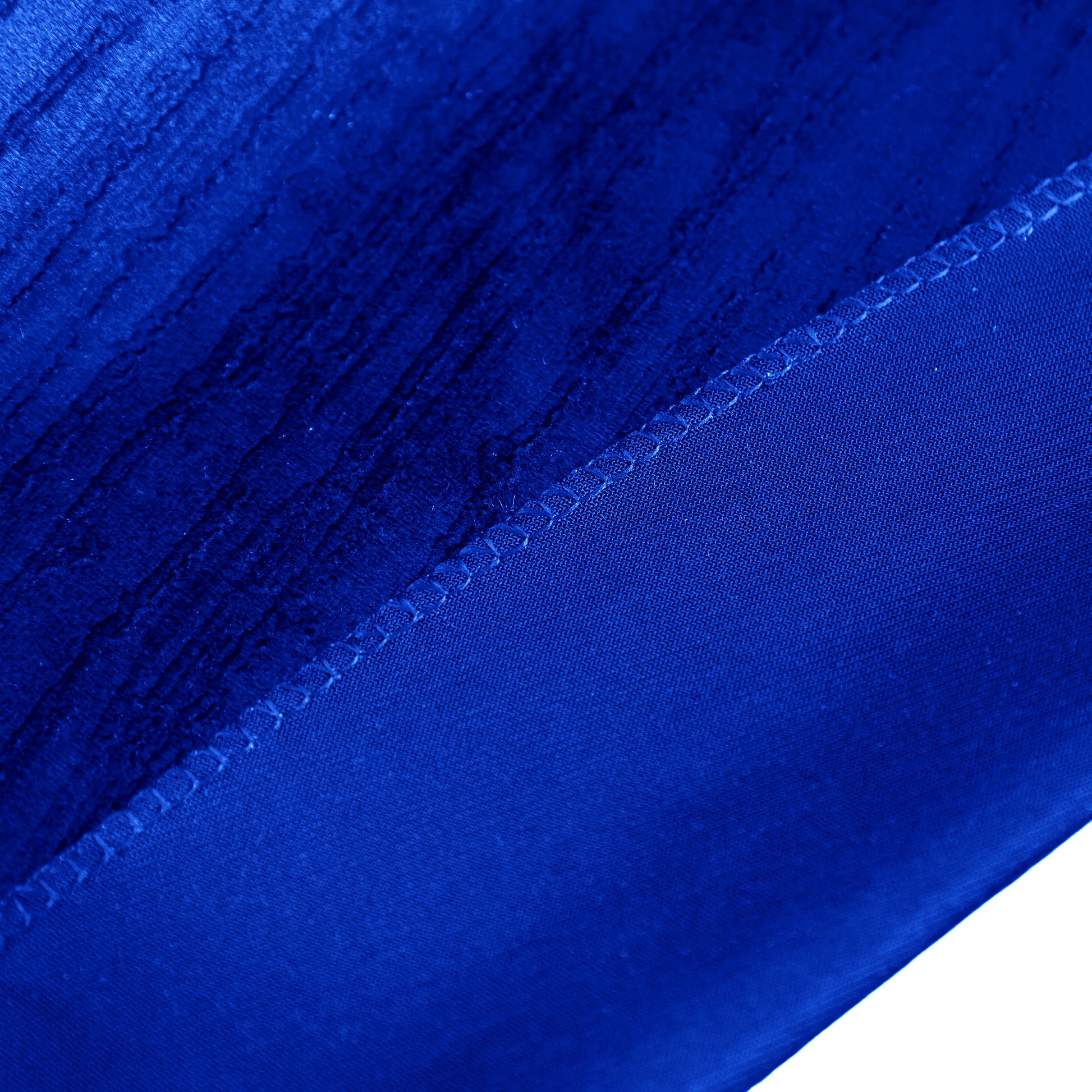 Crinkle Velvet 132" Round Tablecloth Royal Blue underside