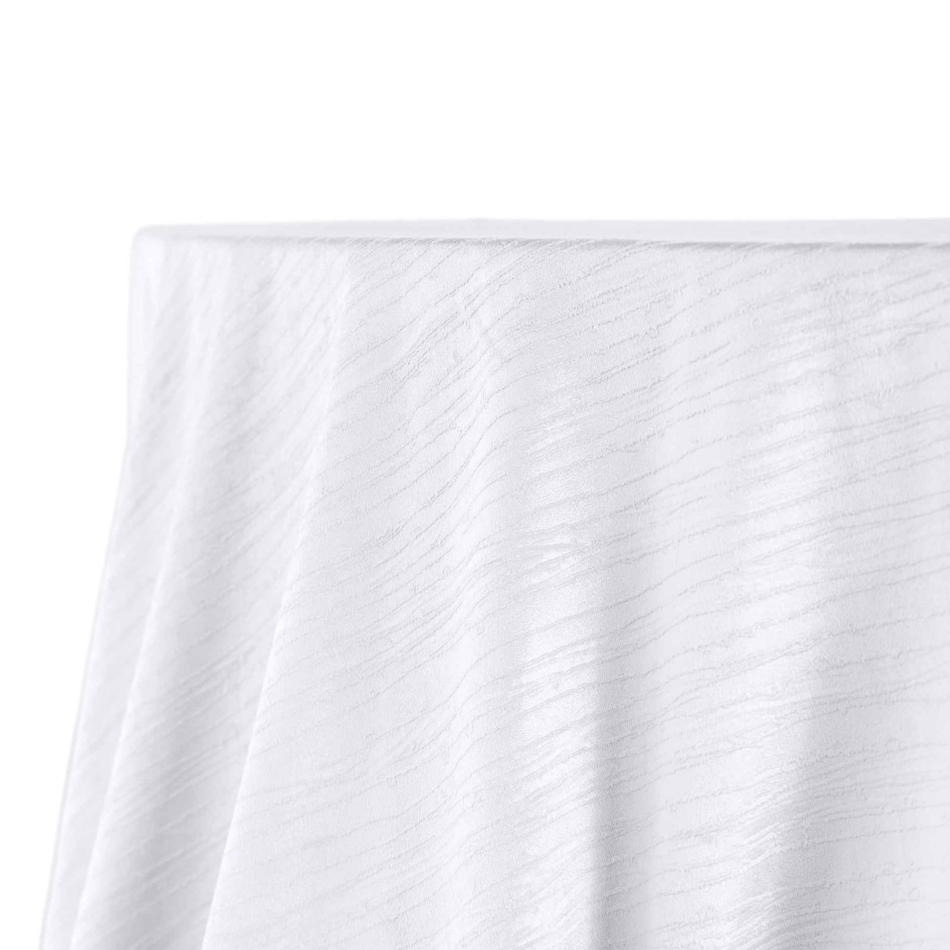 Crinkle Velvet 132" Round Tablecloth White side close up