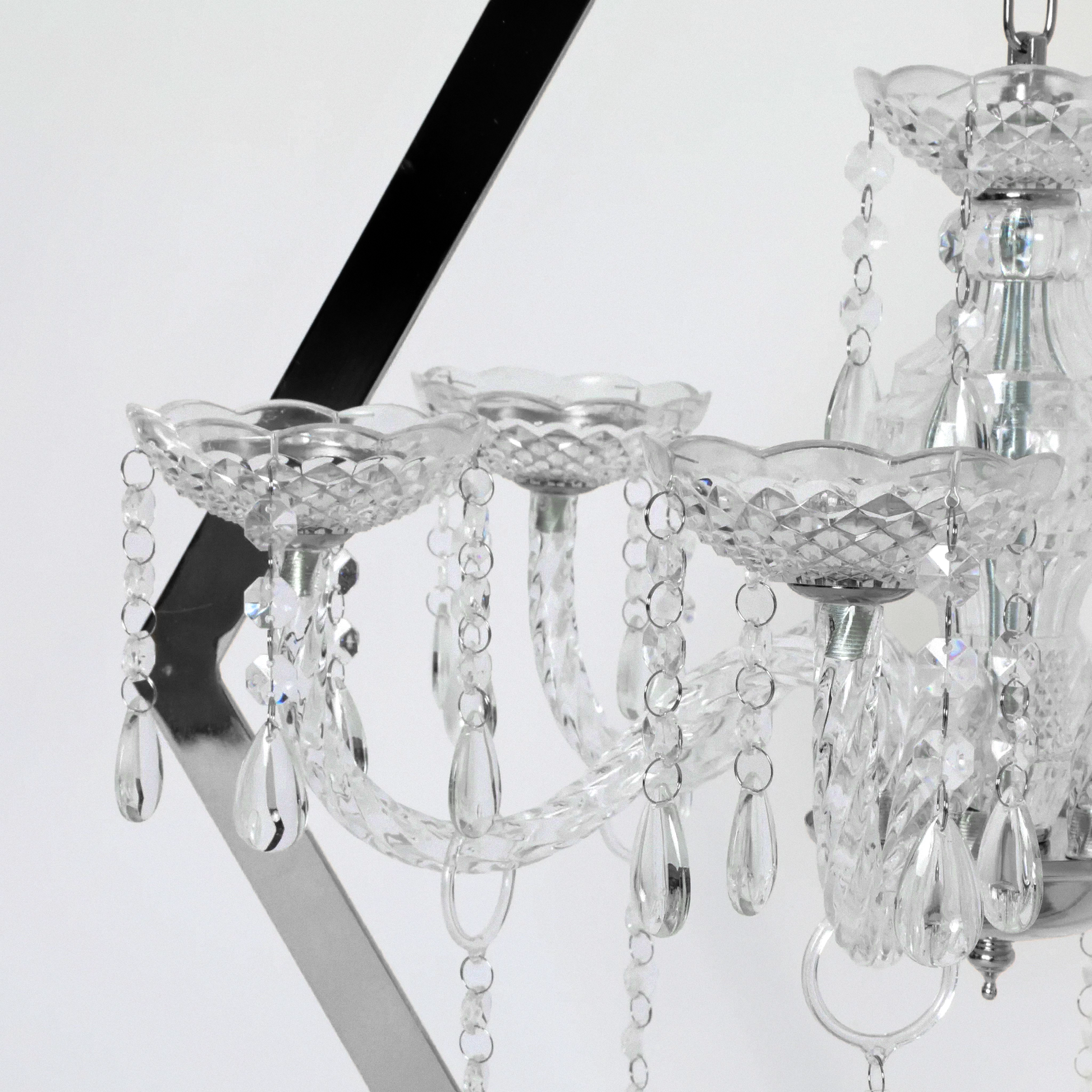 Diamond Shape Centerpiece with Hanging Chandelier Silver close up
