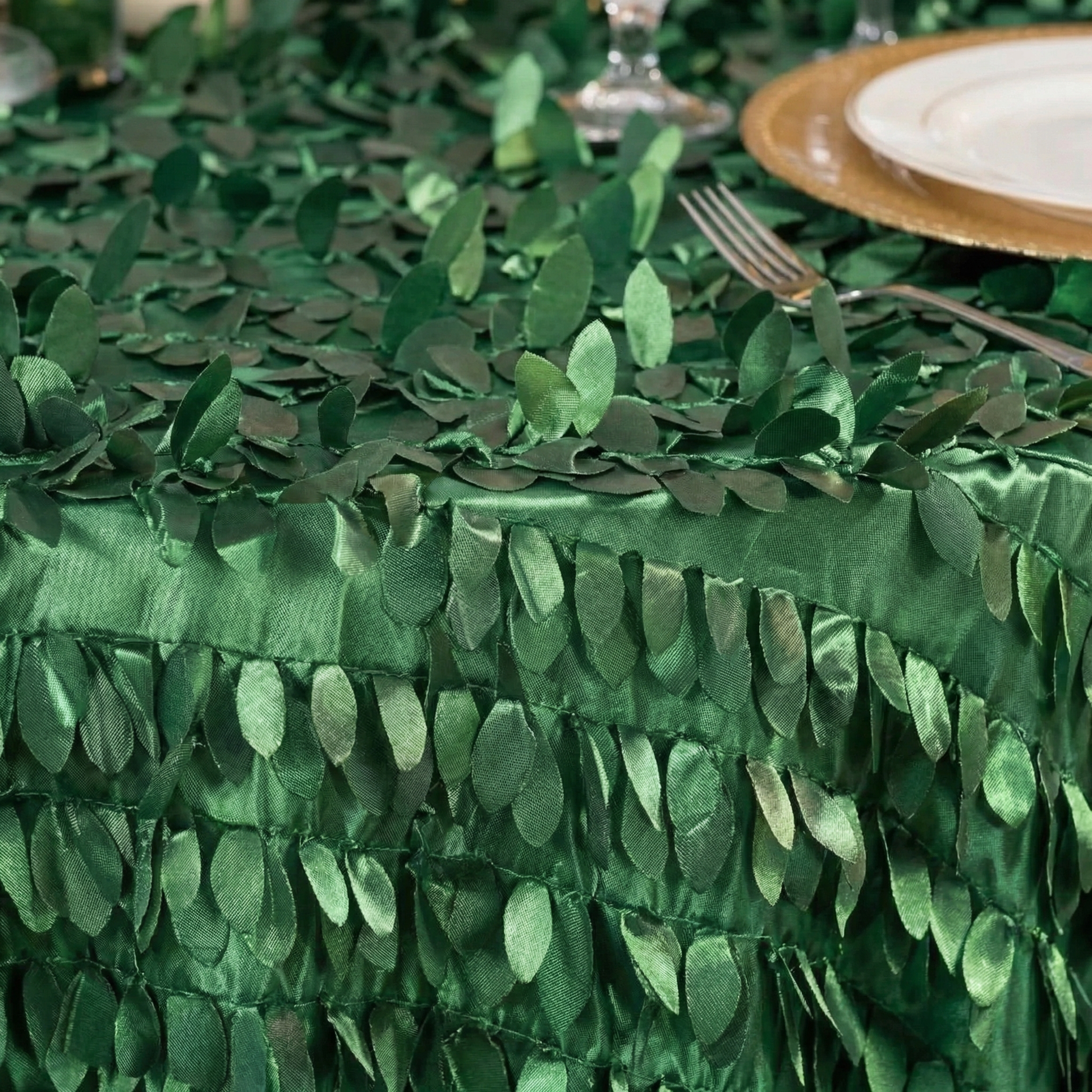 Leaf Petal Taffeta Round 120" Tablecloth - Emerald Green - CV Linens