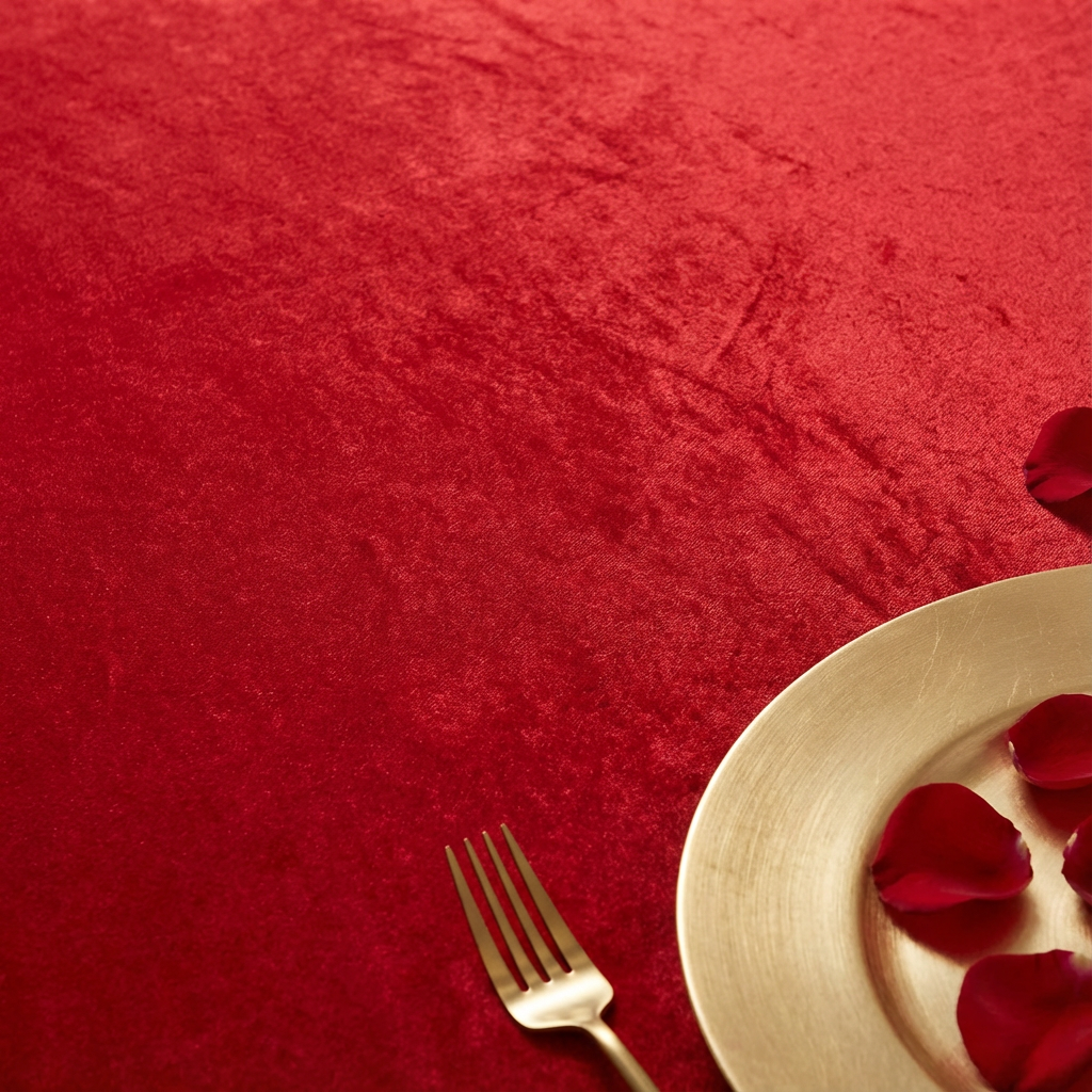 Velvet 132" Round Tablecloth - Red - CV Linens