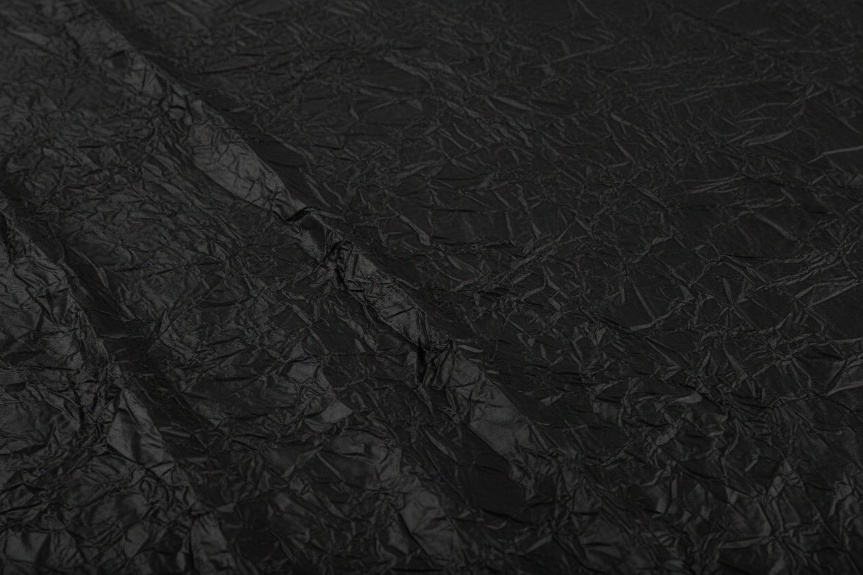 Lifestyle_Detail_Black Crushed Taffeta 132" Round Tablecloth