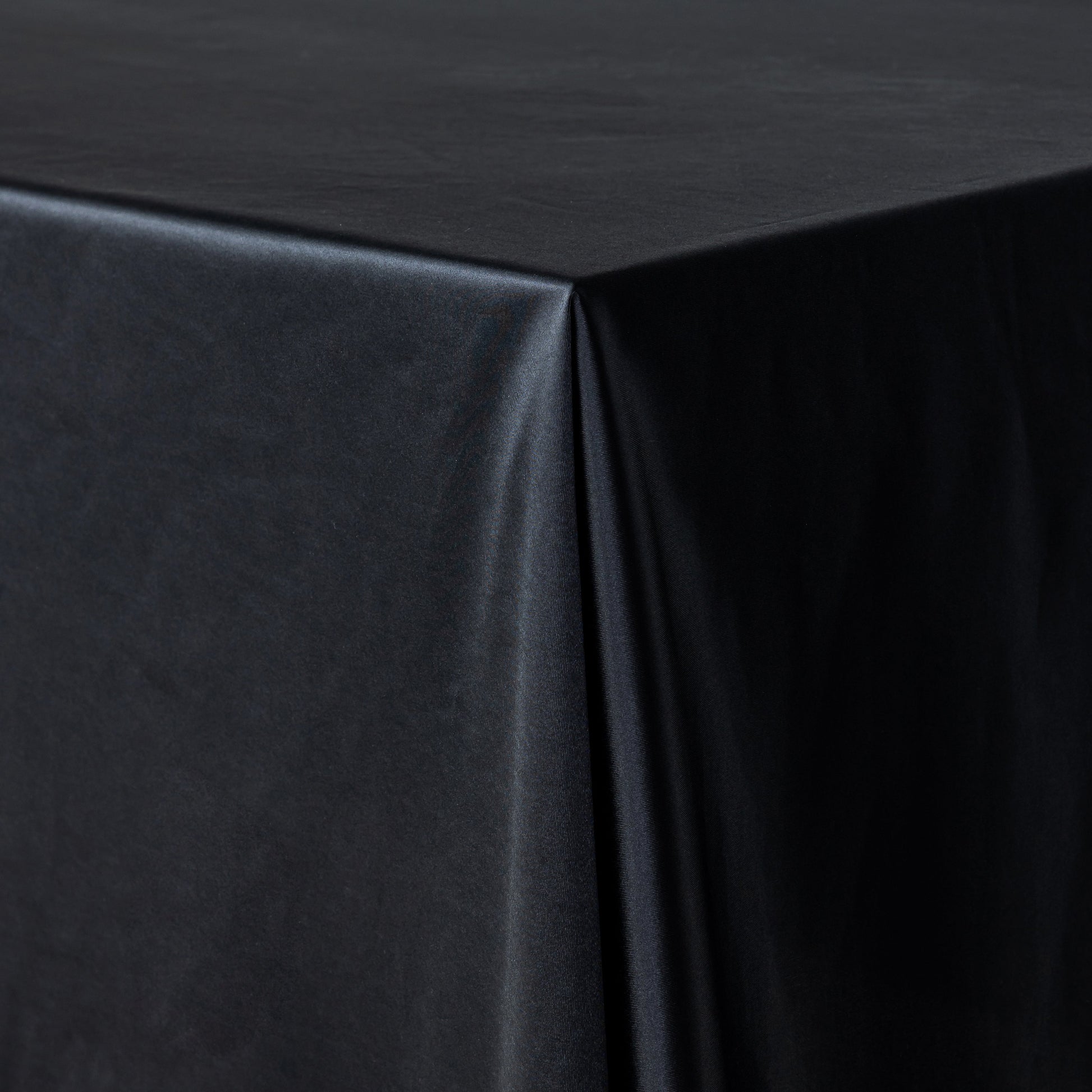 Premium Satin (Wrinkle-Resistant) King 108"x156" Rectangular Tablecloth Black close up