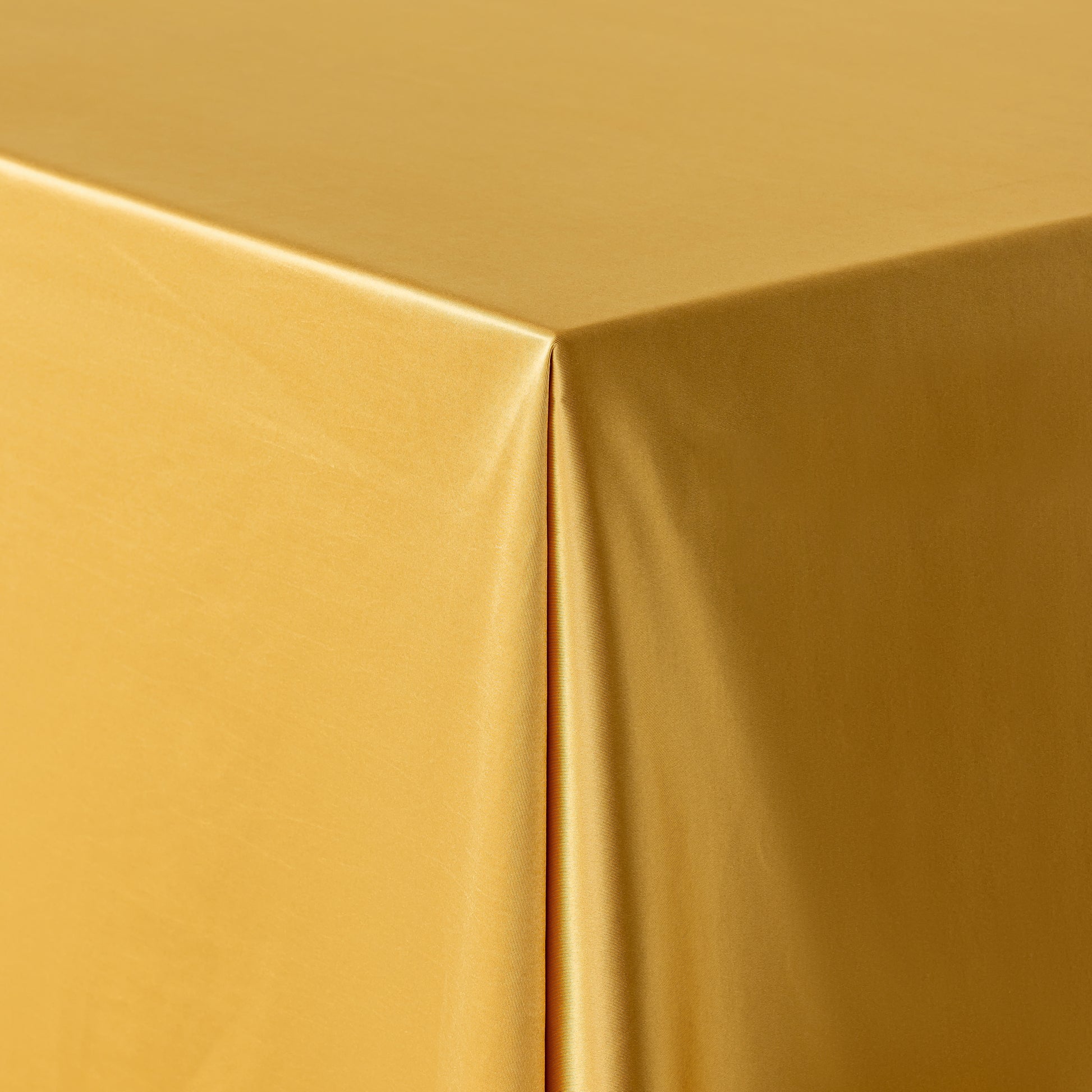 Premium Satin (Wrinkle-Resistant) 90"x132" Rectangular Tablecloth - Gold Antique