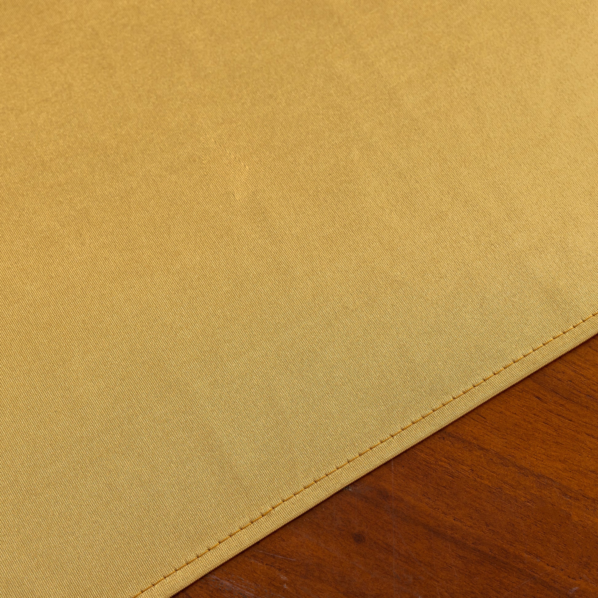 Premium Satin (Wrinkle-Resistant) 90"x132" Rectangular Tablecloth - Gold Antique