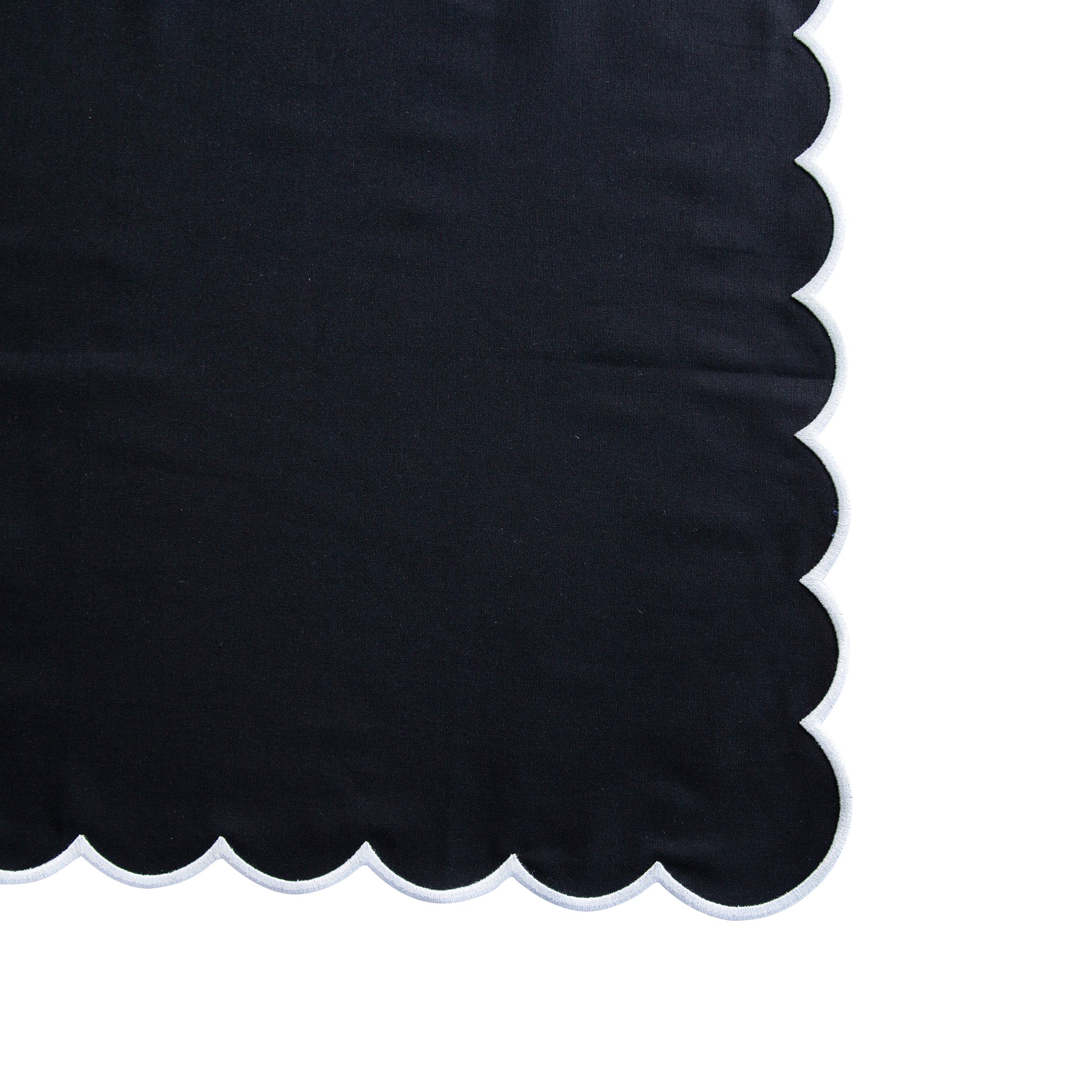4 pc/pk Scalloped Edge Linen Napkin - Black/White Trim