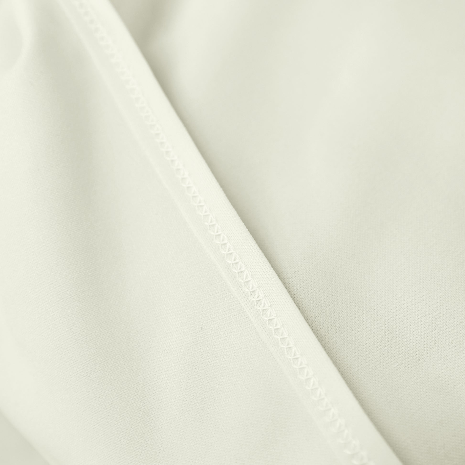 Scuba Folding Chair Cover Ivory edge finish close up