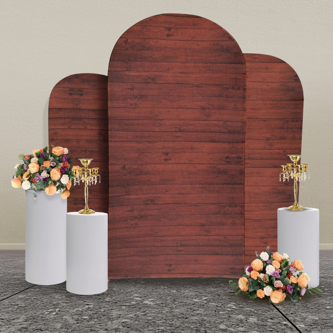 Angle Panel Backdrop Wood panel wedding backdrop | Beachweddingtips.com
