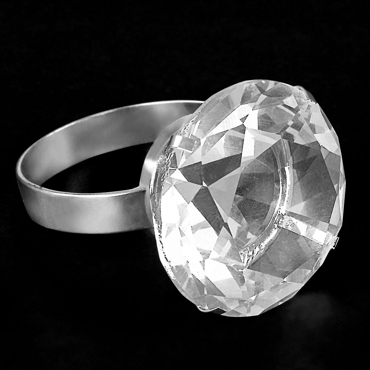 Diamond Ring Napkin Rings Holder - Silver - CV Linens